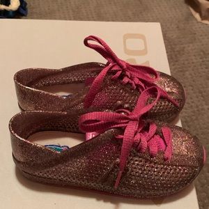 Mini Melissa Gold sneakers